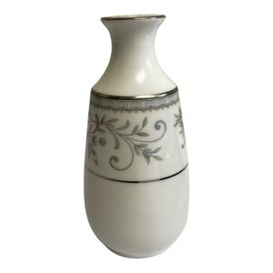 Vintage Carico Tivoli Salt Shaker White Blue Gray Floral Platinum Trim